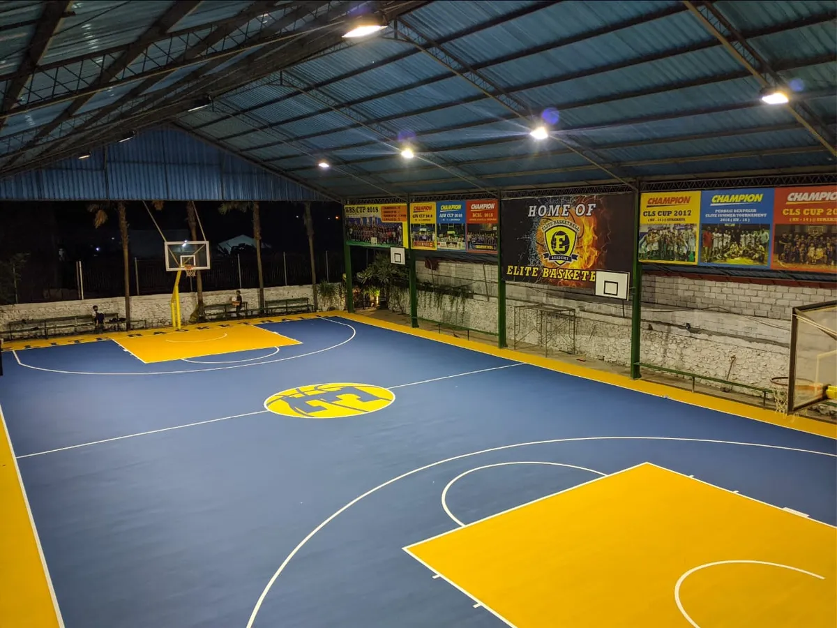 Pengecatan Lapangan Basket